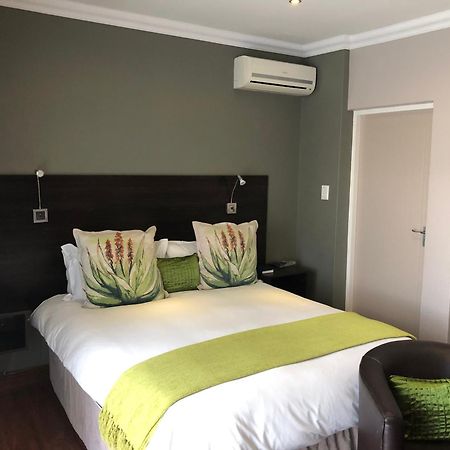 314 On Clark Guest House Pretoria-Noord Eksteriør bilde