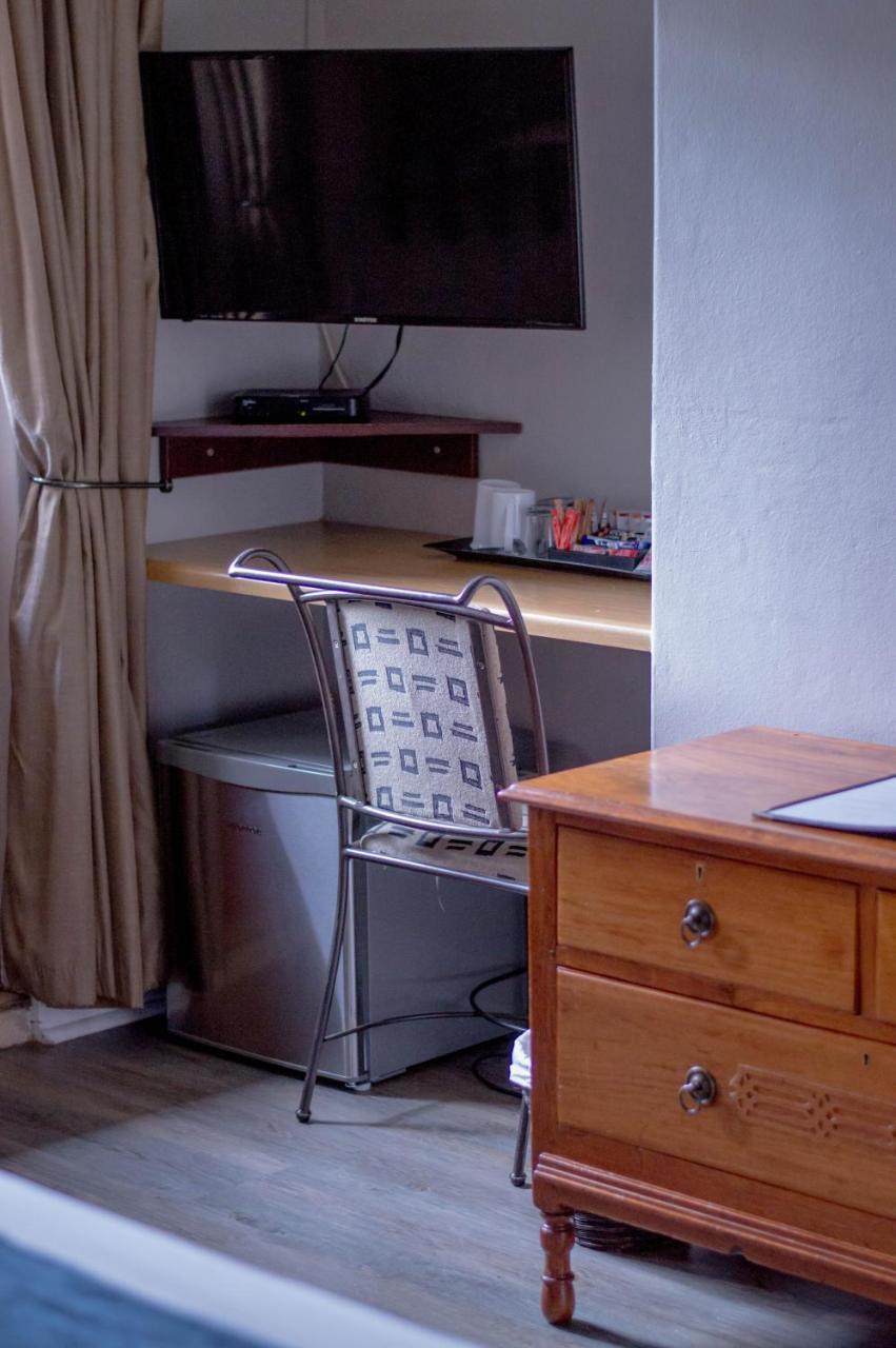 314 On Clark Guest House Pretoria-Noord Eksteriør bilde