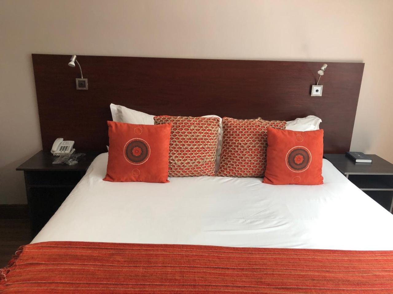314 On Clark Guest House Pretoria-Noord Eksteriør bilde