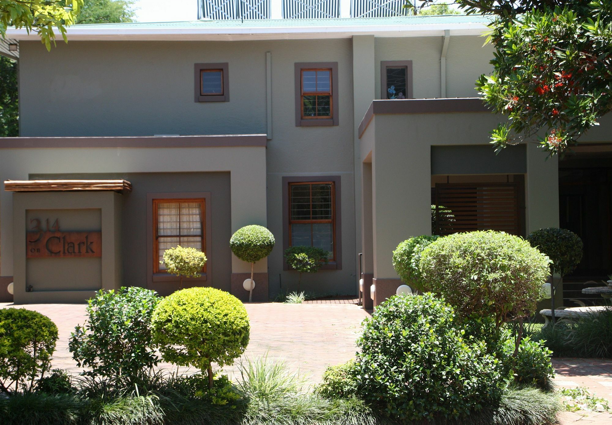 314 On Clark Guest House Pretoria-Noord Eksteriør bilde